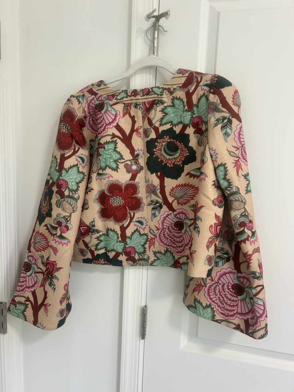 Tuckernuck Garden V-Neck Top - Picture 3 of 4